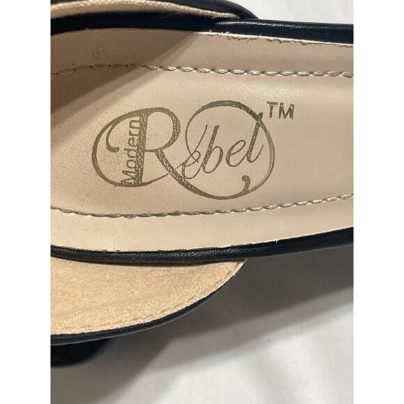 Modern Rebel Black Strappy Chunky Block Heel Sandals Women's Size 8 Open Toe - Picture 4 of 12